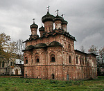Фотография: Церковь Троицы Свято-Духова монастыря